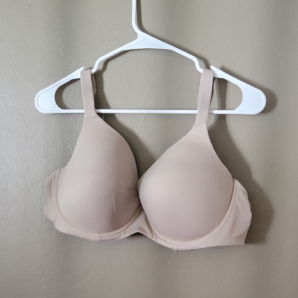 Secret Treasures womens bra 40DD